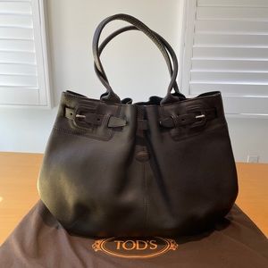 TOD’S black hobo bag